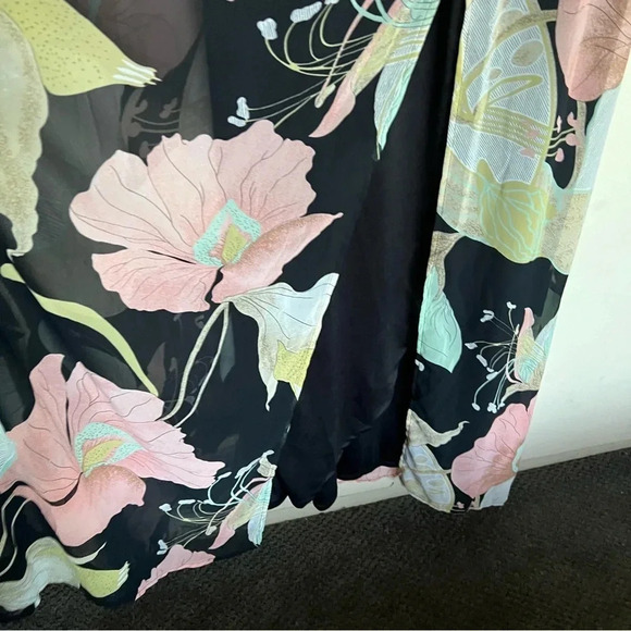 Lulus Wondrous Water Lilies Maxi Dress black floral print High Slit Size Large - Picture 6 of 11